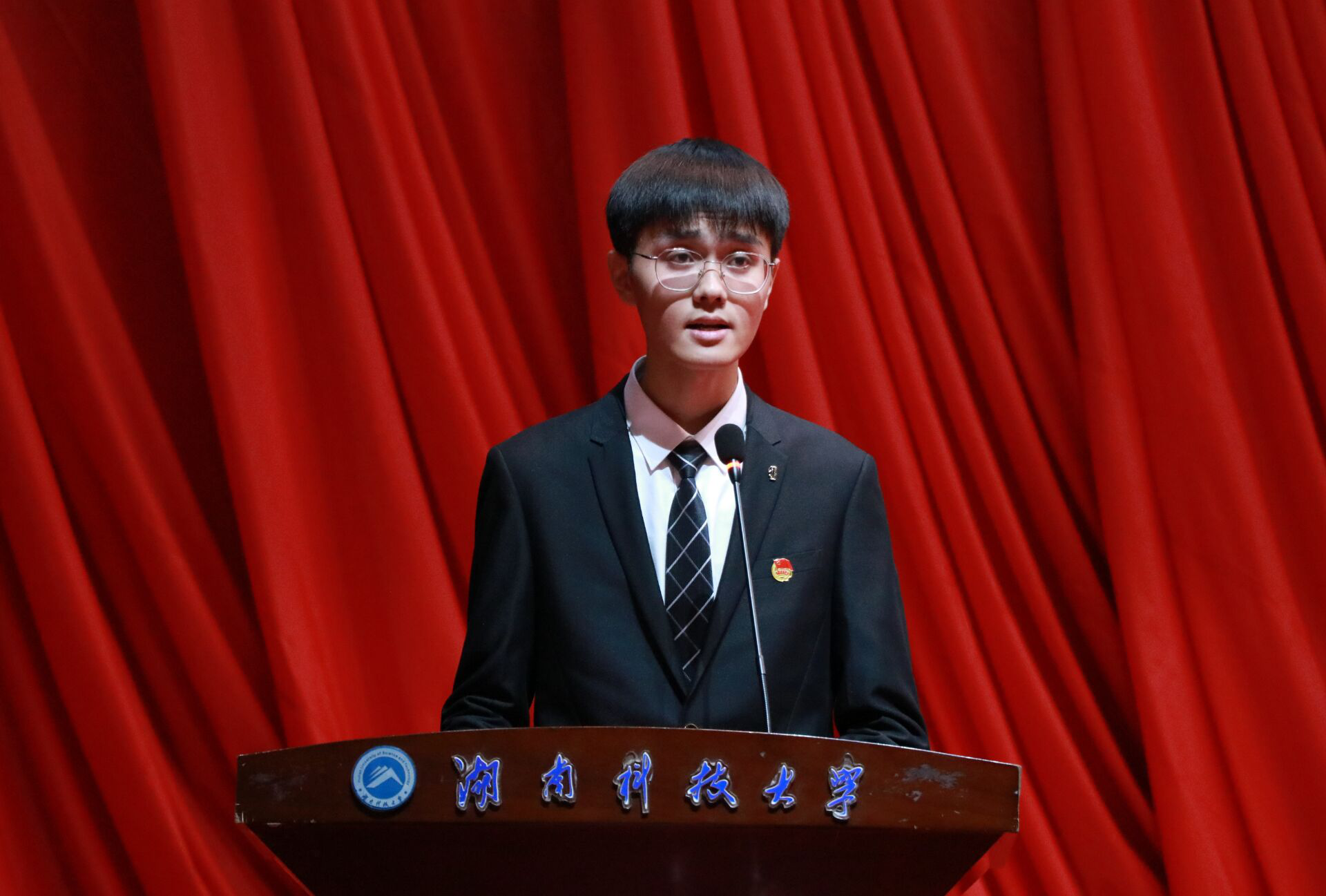8495b7acd0cf442485f48884612a5769.png 3044am永利集团官网